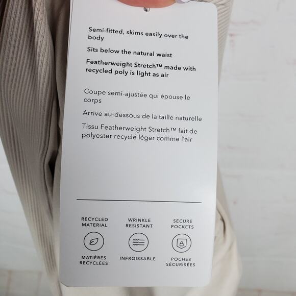 NEW Athleta Brooklyn Ankle Pants Size 12 Beige Stretch Lightweight Pull On - Picture 7 of 16